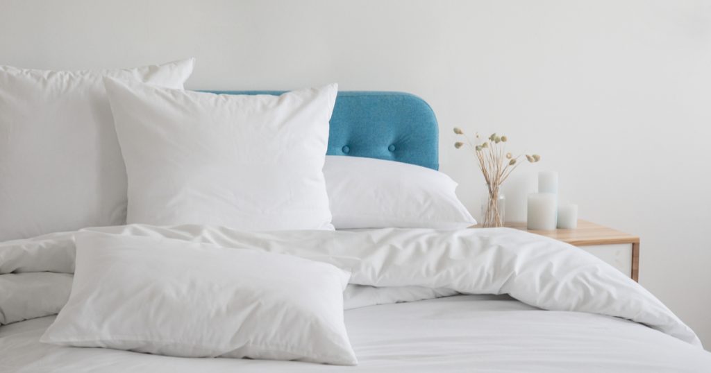 Keep Pillows Fresh During Allergy Season